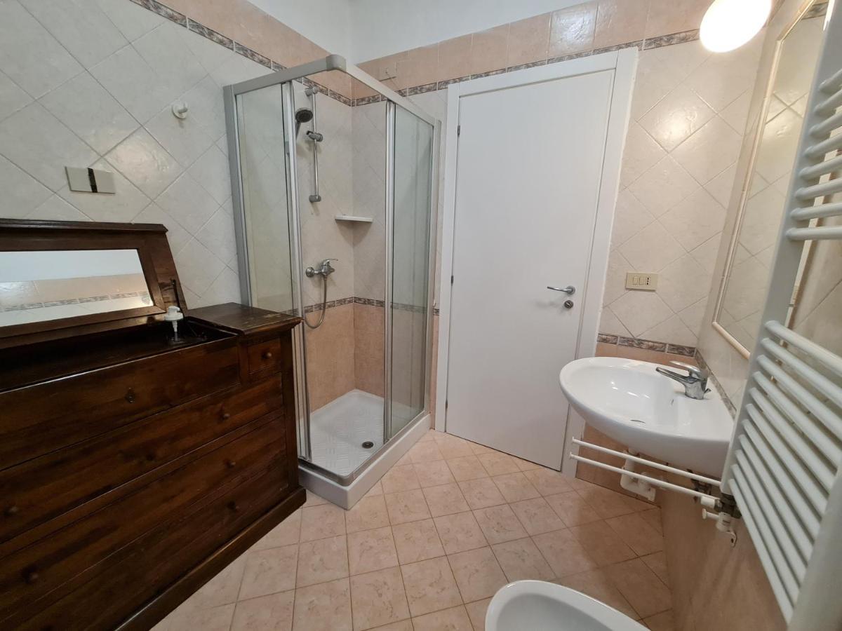 Lc Gramsci Guest House Self Check-In Пиза Экстерьер фото