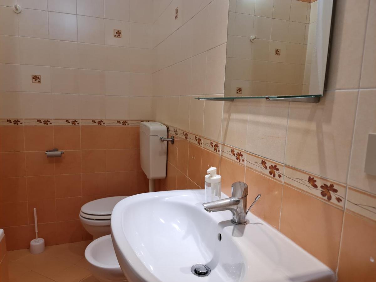 Lc Gramsci Guest House Self Check-In Пиза Экстерьер фото
