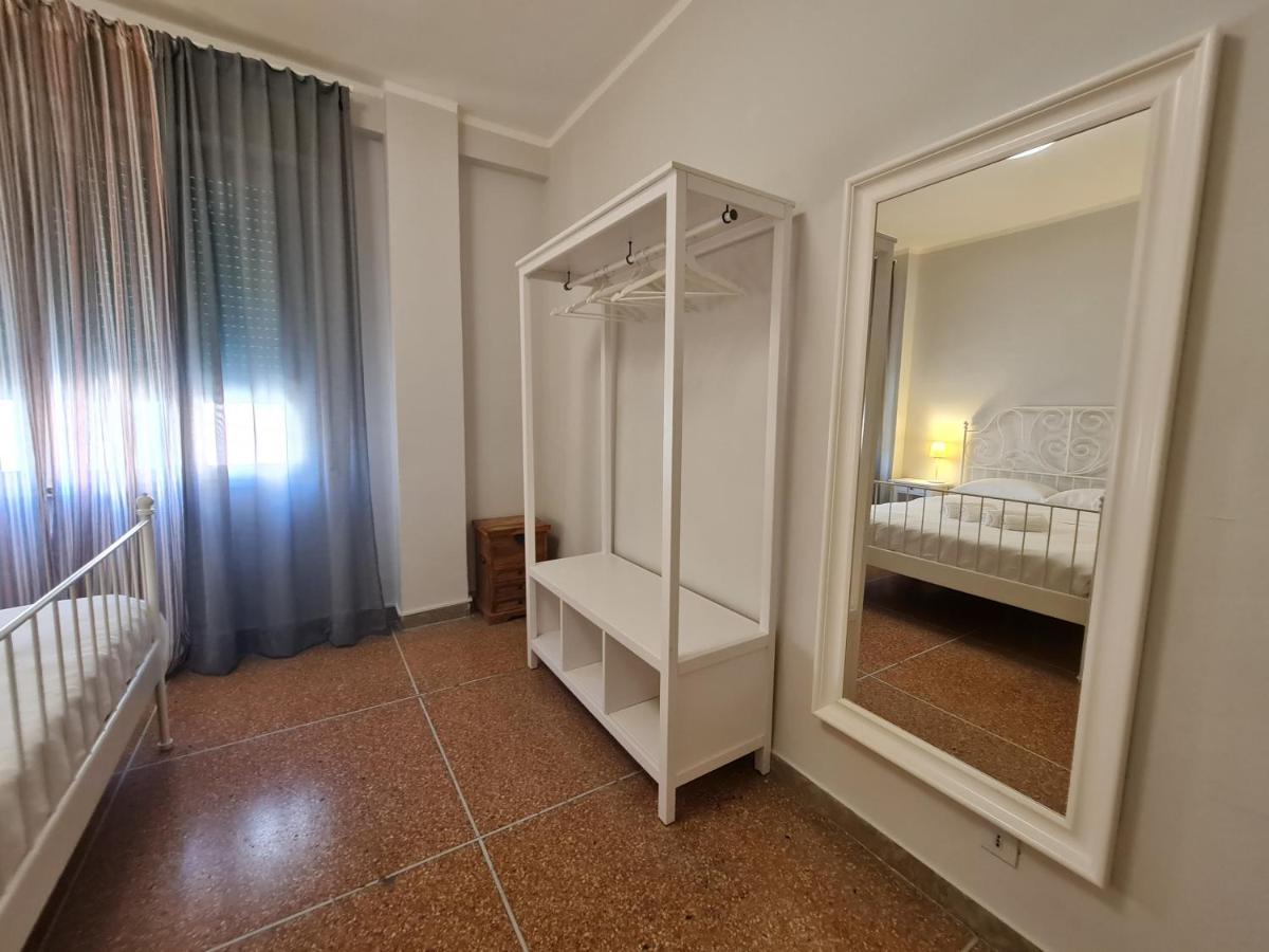 Lc Gramsci Guest House Self Check-In Пиза Экстерьер фото